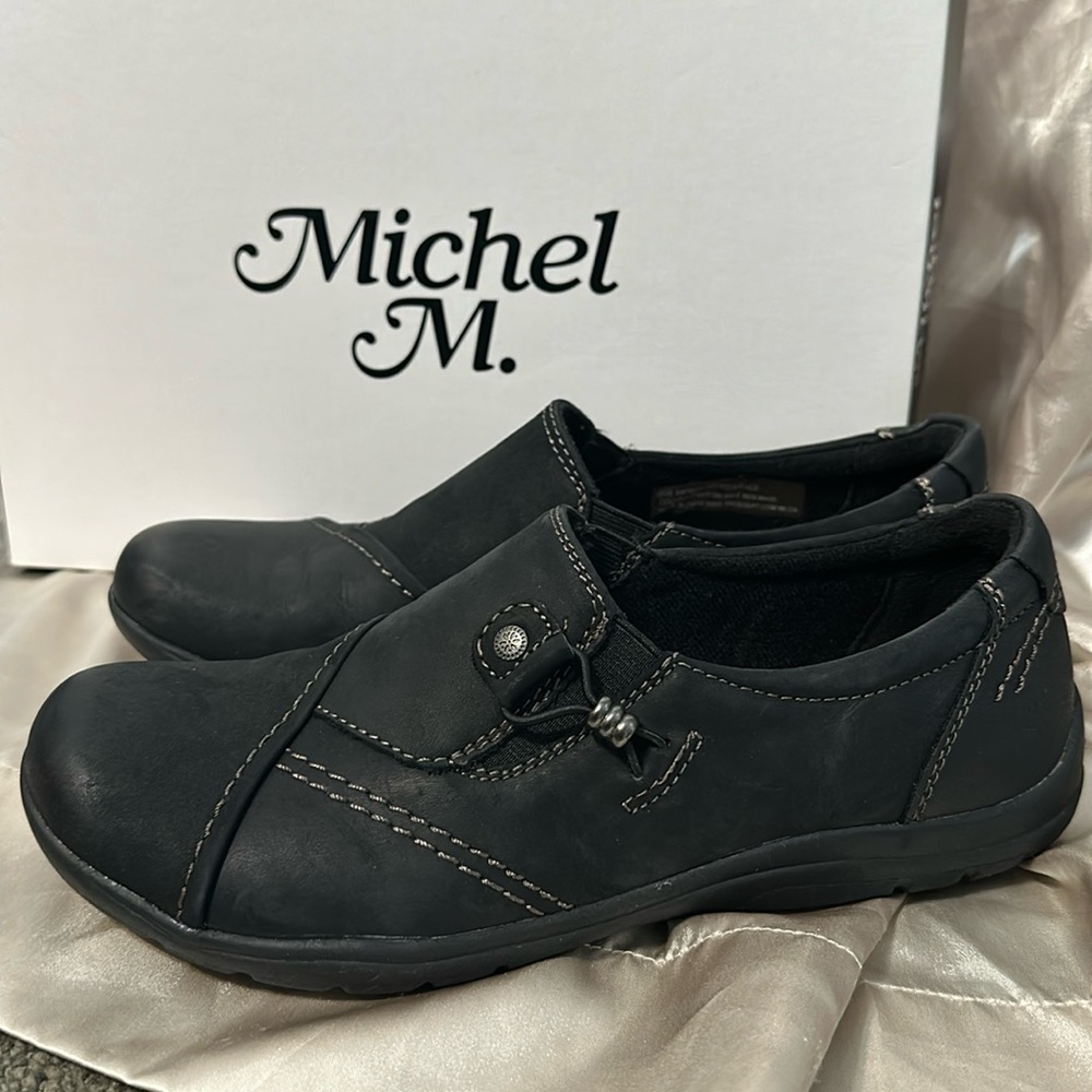 Michel Meynard Michel M. Shoes, NIB, NEW in the box, size 8.5 M. Bundle & save!